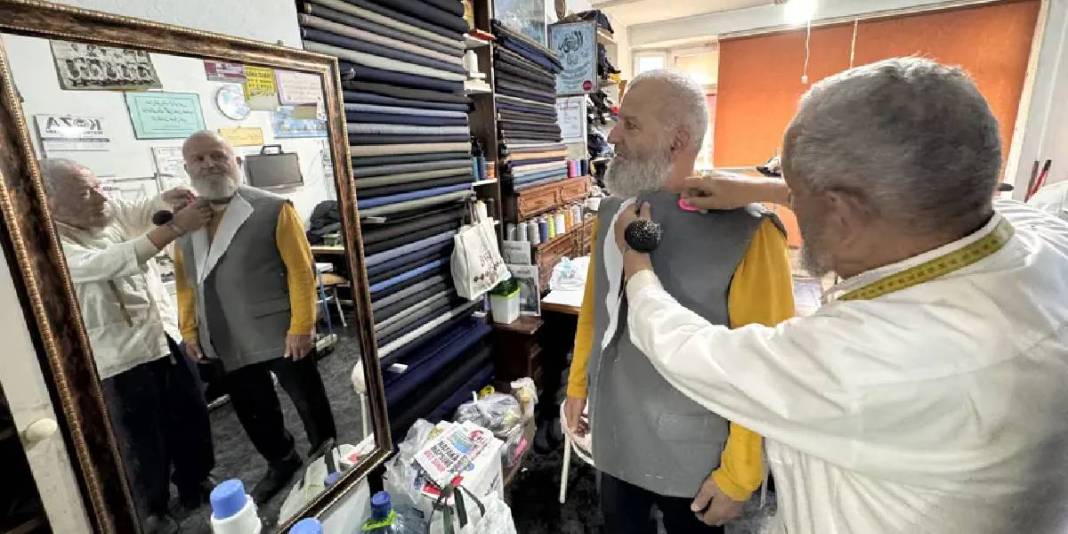 Dile kolay 70 yıllık meslek aşkı! ‘Bırakırsam hayattan koparım’ diyerek anlatıyor: 83 yaşında hala çalışıyor 1